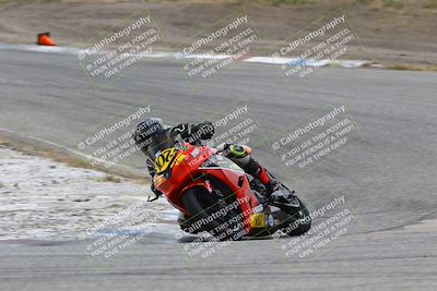 media/May-04-2025-CRA (Sun) [[aa98c8d4fa]]/Races/Race 2/